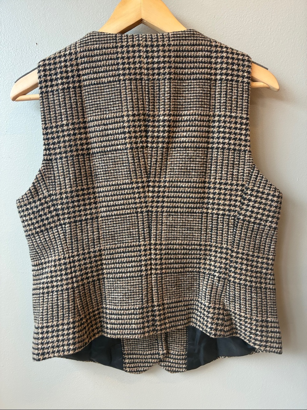 Banana Republic Brown and Black Classic Wool Blend Button Vest, 12 - Picture 5 of 6